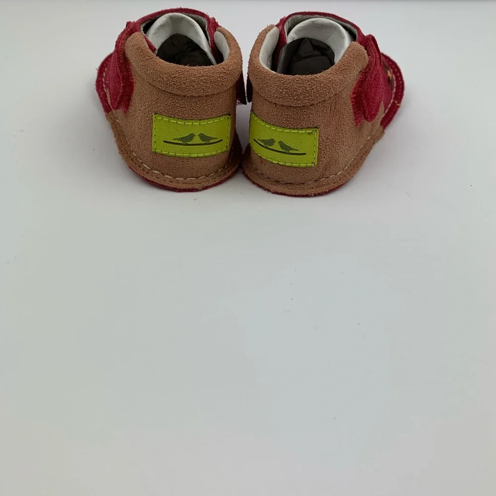 Pipit Flower Apricot Camel suede baby booties shoe